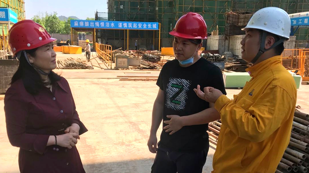 劉愛萍率隊赴南山十里梅溪二期超高層鋼結構項目調研